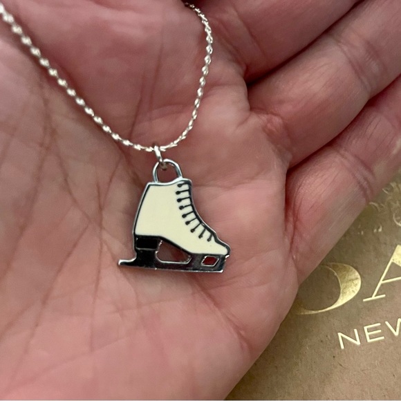 Coach White Enameled Ice Skate Pendant .925 Sterling Silver Necklace - Picture 6 of 6